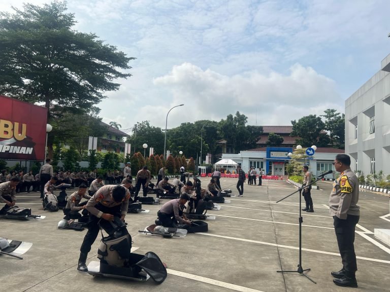 Polresta Tangerang Cek kesiapan pasukan Dalmas (SinPo.id/ Humas Polri)