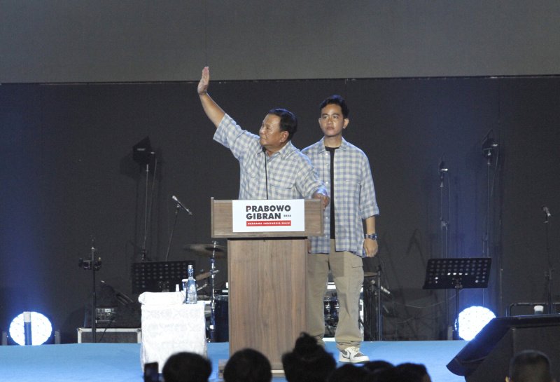 Capres Prabowo menggelar pidato politik mengawal suara rakyat Quick qount di Istora Senayan atas kemenangan sementara (Ashar/SinPo.id)