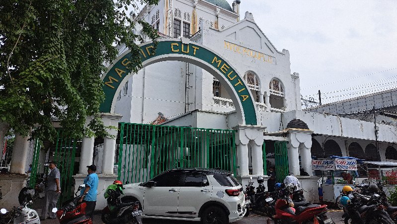 Masjid Cut Meutia. (Foto/Lydia)