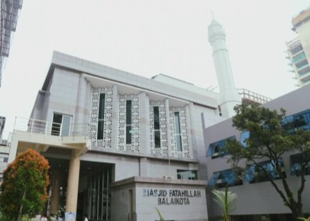 Masjid Fatahilah Balai Kota (SinPo.id/Beritajakarta)
