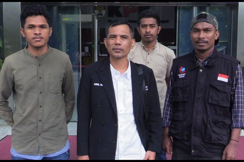 Direktur Migrant Watch Aznil Tan (kedua dari kiri). (SinPo.id/Dok. Pribadi)