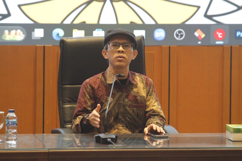 Pengamat politik dari Universitas Al Azhar Indonesia, Ujang Komarudin. (Ashar/SinPo.id)