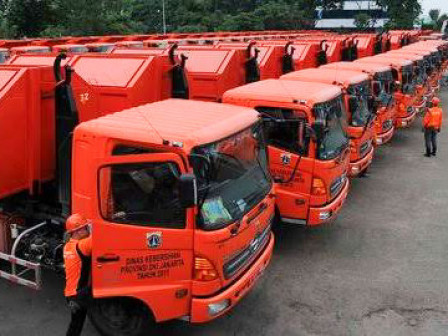 Armada baru truk pengangkut sampah DLH DKI (SinPo.id/beritajakarta)