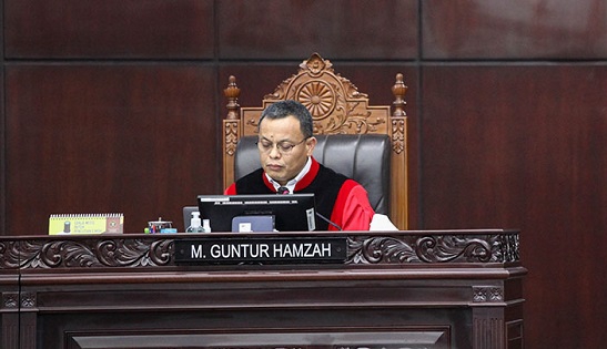 Hakim Konstitusi M. Guntur Hamzah. (SinPo.id/ Dok. MK)