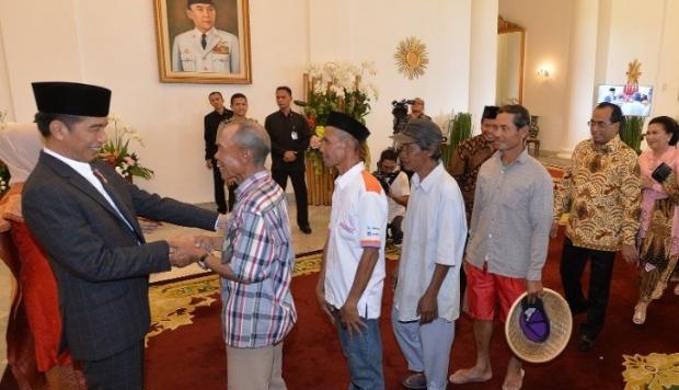 Ilustrasi. Presiden Jokowi menggelar kegiatan open house di Istana Negara bersama masyarakat pada momen Idulfitri beberapa tahun silam. (SinPo.id/dok Setkab)