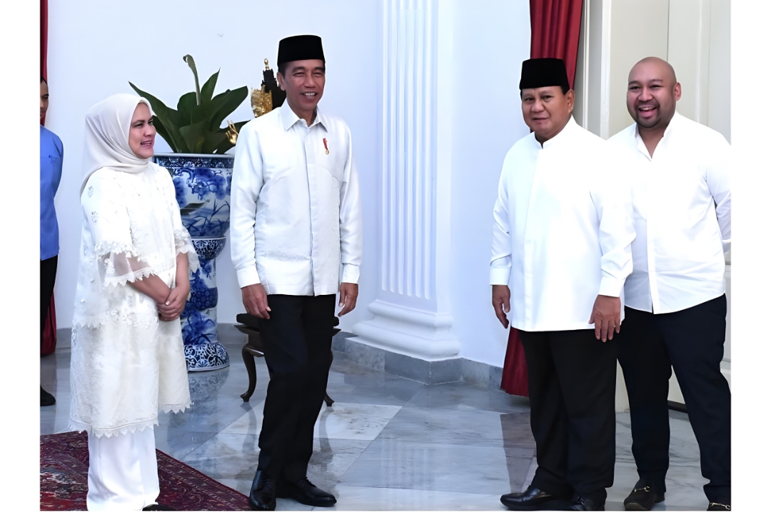Menhan Prabowo saat halal bihalal dengan Presiden Jokowi (SinPo.id/ Tim Media)