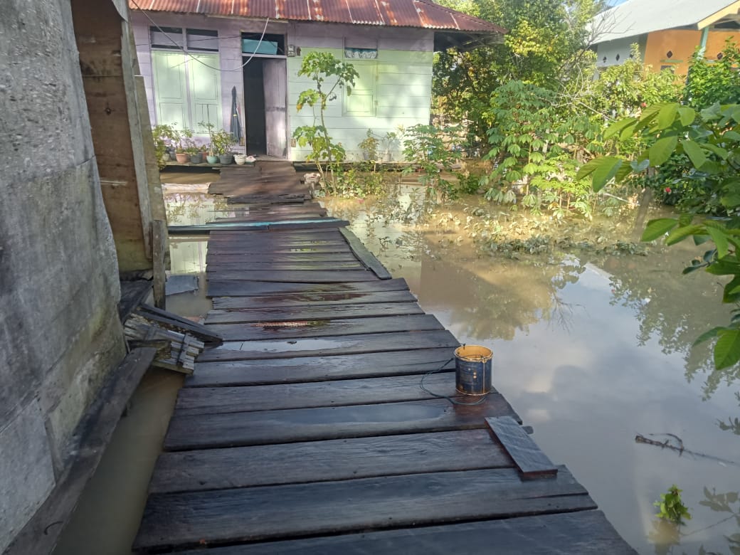 Kondisi rumah terendam banjir di Maluku Tengah (Sinpo.id/BNPB)