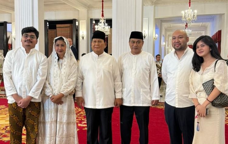 Prabowo Subianto mengikuti open house di Istana Negara. (SinPo.id/Dok. Menkominfo)
