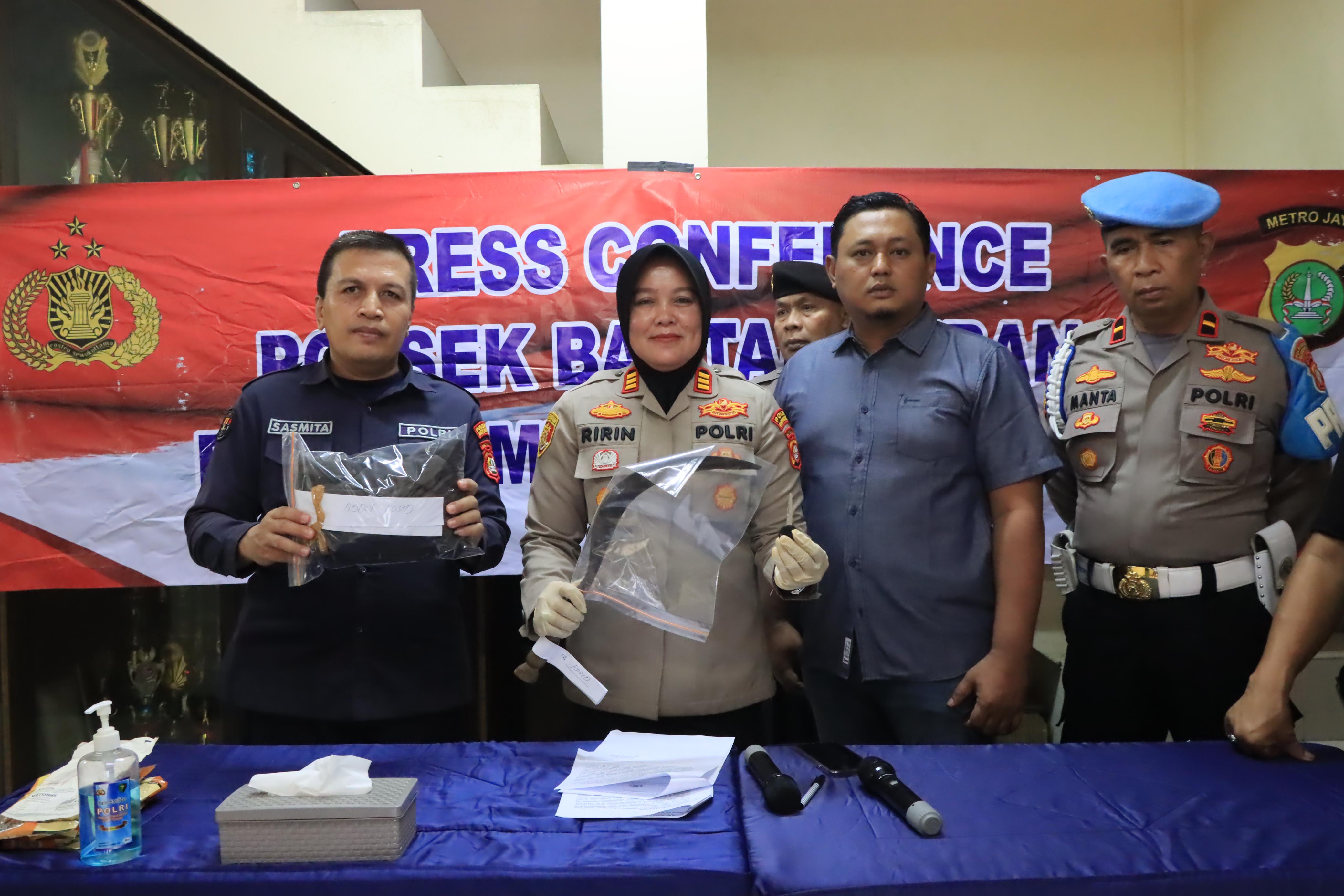 Konferensi pers kasus perampasan motor di Mapolsek Bantar Gebang (SinPo.id/ Humas Polda Metro Jaya)