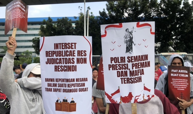 Aksi damai dukungan terhadap Polri yang tegas menindak aksi premanisme dan penambangan ilegal di Mabes Polri, Jakarta. Istimewa