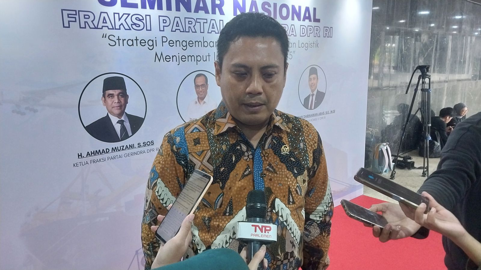 Wakil Ketua Komisi V DPR RI Andi Iwan Darmawan Aras. (SinPo.id/Galuh Ratnatika)