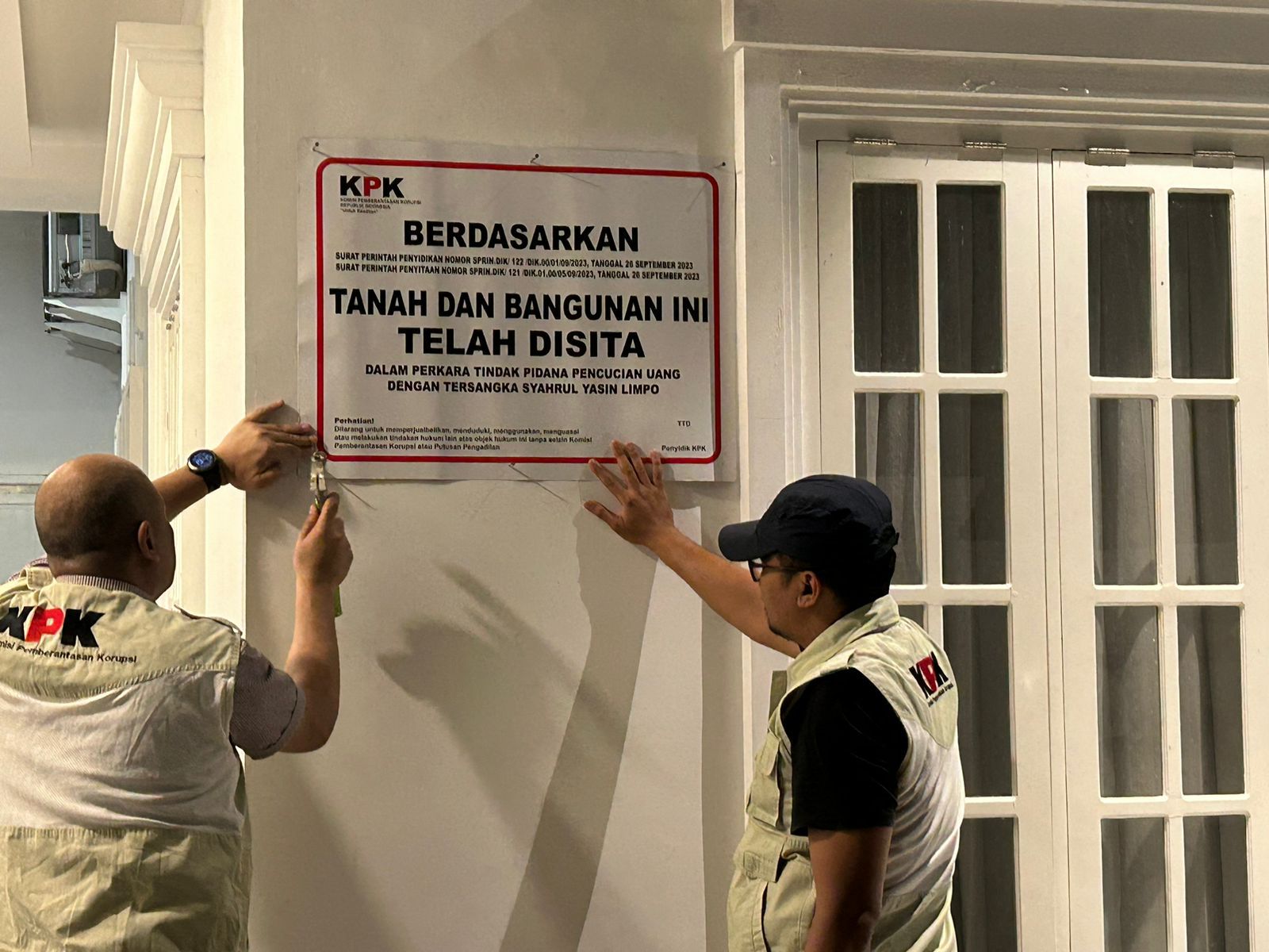 Penyidik Komisi Pemberantasan Korupsi (KPK) menyita sebuah rumah yang berlokasi di Jalan Bumi Harapan, Kelurahan Bumi Harapan, Kecamatan Bacukiki, Parepare. (SinPo.id/Istimewa)