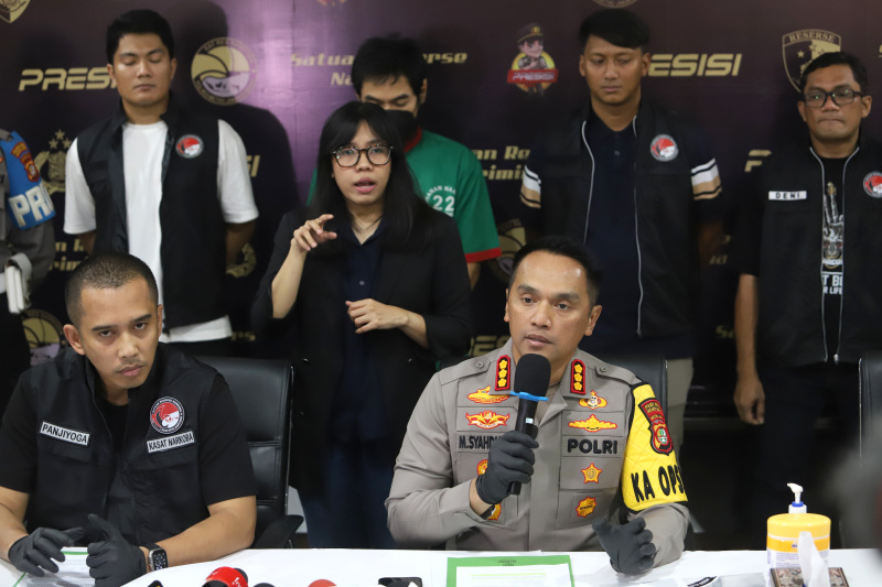 Polres Jakarta Barat gelar rilis terkait penyalahgunaan narkoba aktor Epy Kusnandar dan Yogi Gamblez (SinPo.id/ Ashar)