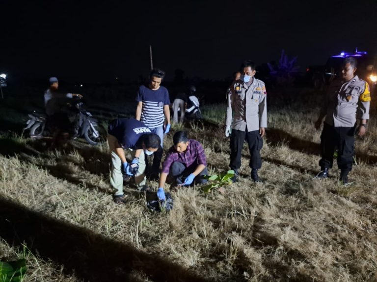 Polisi olah TKP penemuan mayat di Grobogan (SinPo.id/ Humas Polri)