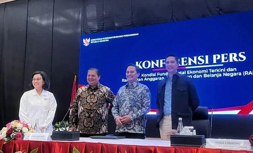 Konpers bersama pemerintahan Jokowi dan tim Prabowo-Gibran. (SinPo.id/Antara)