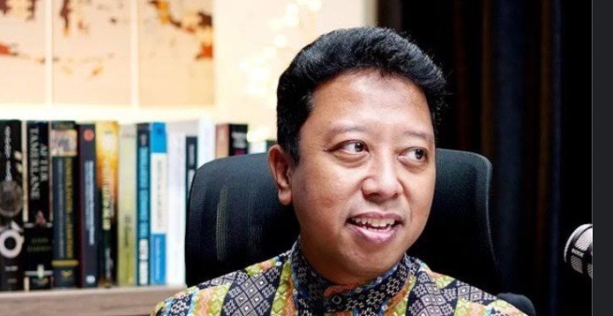 Ketua Majelis Pertimbangan DPP PPP Romahurmuziy (SinPo.id/ Instagram)