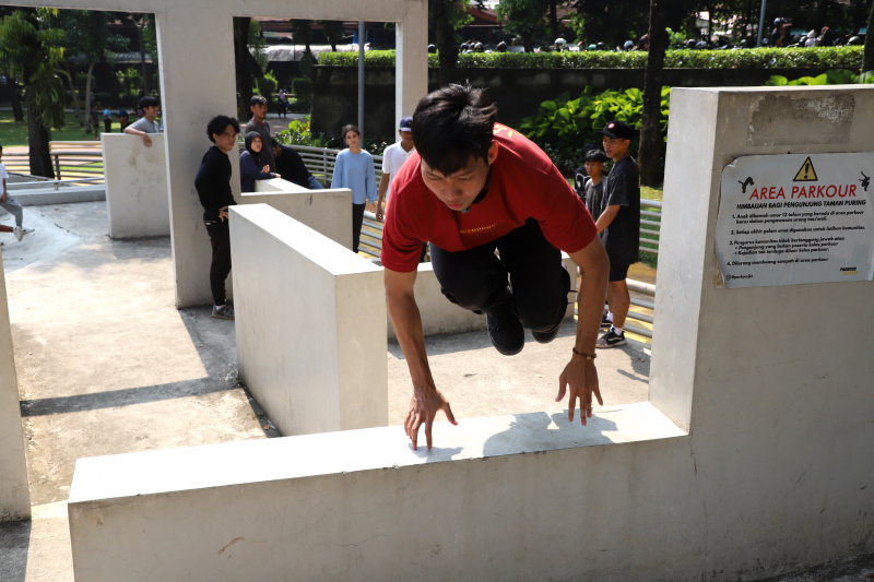 Melihat komunitas olahraga Parkour Jakarta di Taman Puring, Jakarta Selatan (Ashar/SinPo.id)