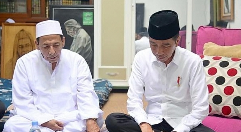 Habib Luthfi bersama Presiden Jokowi. (SinPo.id/ Setpres)