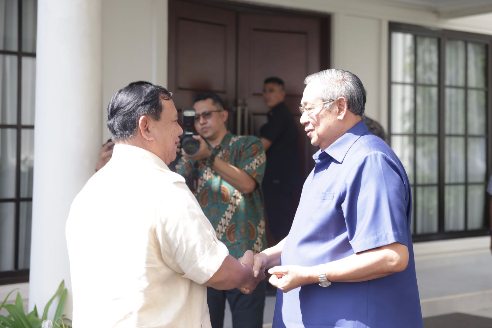 Presiden terpilih 2024 Prabowo Subianto bertemu Presiden keenam RI Susilo Bambang Yudhoyono (SBY) beberapa waktu lalu. (SinPo.id/Ashar)