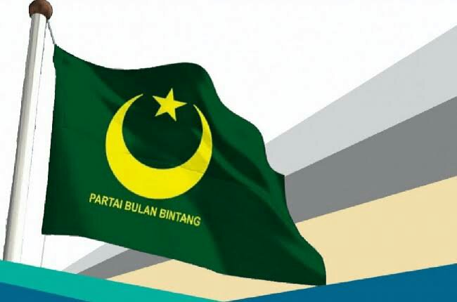 Bendera Partai Bulan Bintang (SinPo.id/ Duta Info)