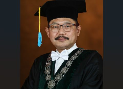 Prof. Dr. dr. Budi Santoso, SpOG (K). (SinPo.id/fk.unair.ac.id)