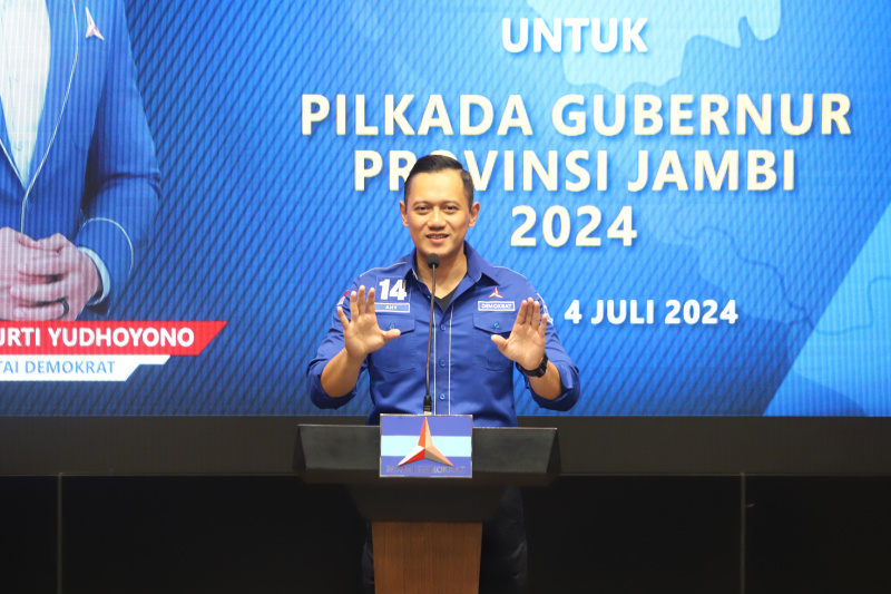 Demokrat gelar konfrensi pers penyampaian rekomendasi calon gubernur Papua Barat, Bangka Belitung dan Jambi untuk Pilkada serentak 2024 (Ashar/SinPo.id)