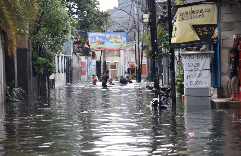 Ilustrasi banjir di Jakarta Barat (SinPo.id/Ashar)