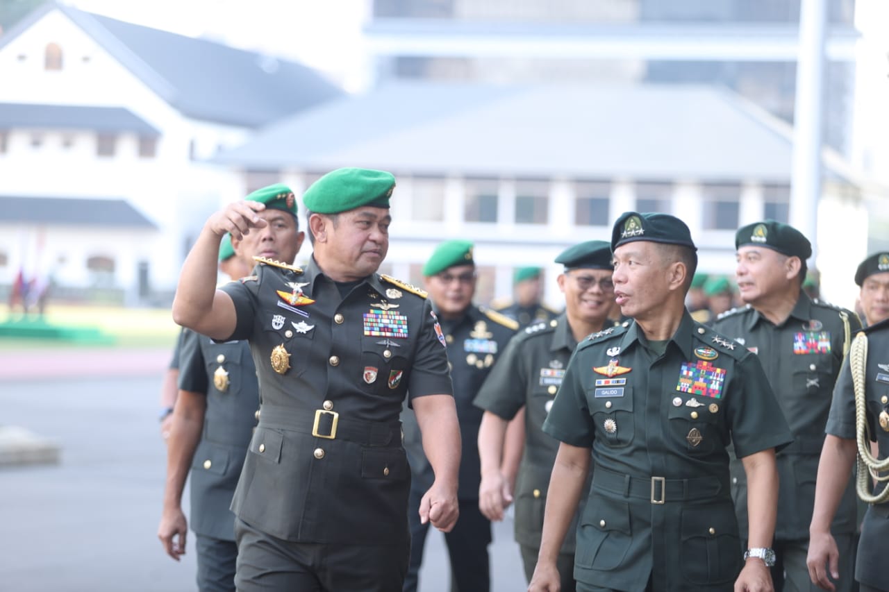 Pertemuan antara Kasad Jenderal Maruli Simanjuntak dan Liutenant General Roy Galido (Sinpo.id/Dispenad)