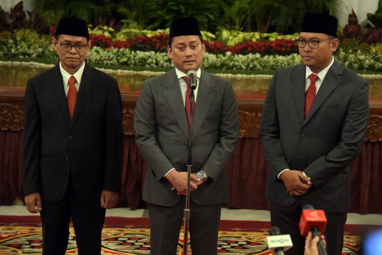 Jokowi Resmi Lantik Tomy, Sudaryono Dan Yuliot Tanjung Jadi Wamen