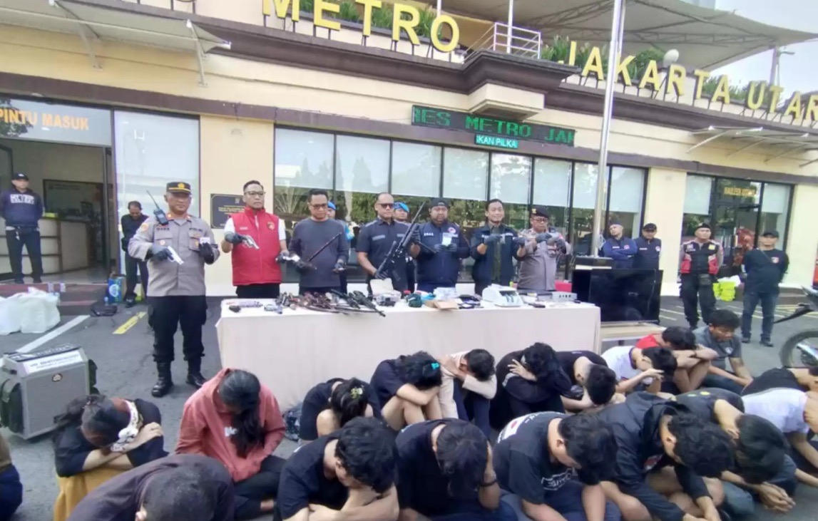 Penggerebekan Kampung Bahari, Jakarta Utara (SinPo.id/Dok.Polres Jakut)