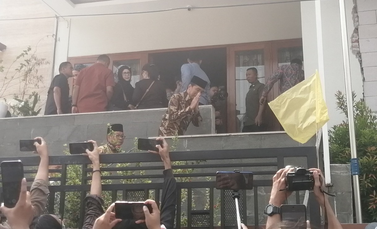 Presiden Joko Widodo tiba di rumah duka Hamzah Haz. (SinPo.id/Tio)