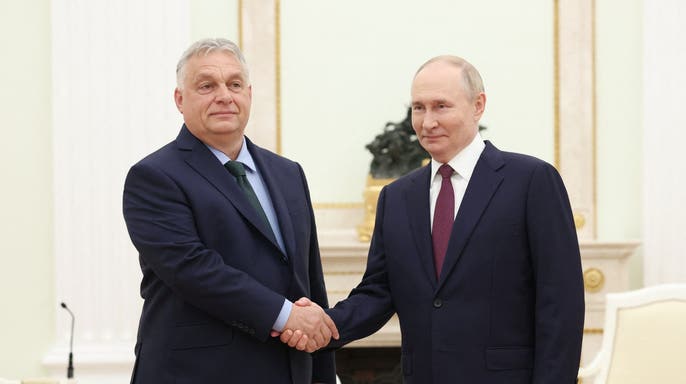 Perdana Menteri Hongaria Viktor Orban dan Presiden Rusia Vladimir Putin (SinPo.id/ Getty Images)