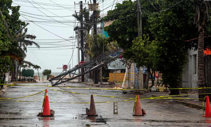 Kerusakan akibat Badai Beryl saat menerjang Mexico. Sumber: AFP