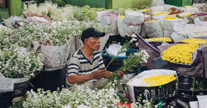 Pedagang bunga di Rawabelong (SinPo.id/ Dok. Jakarta Tourism)