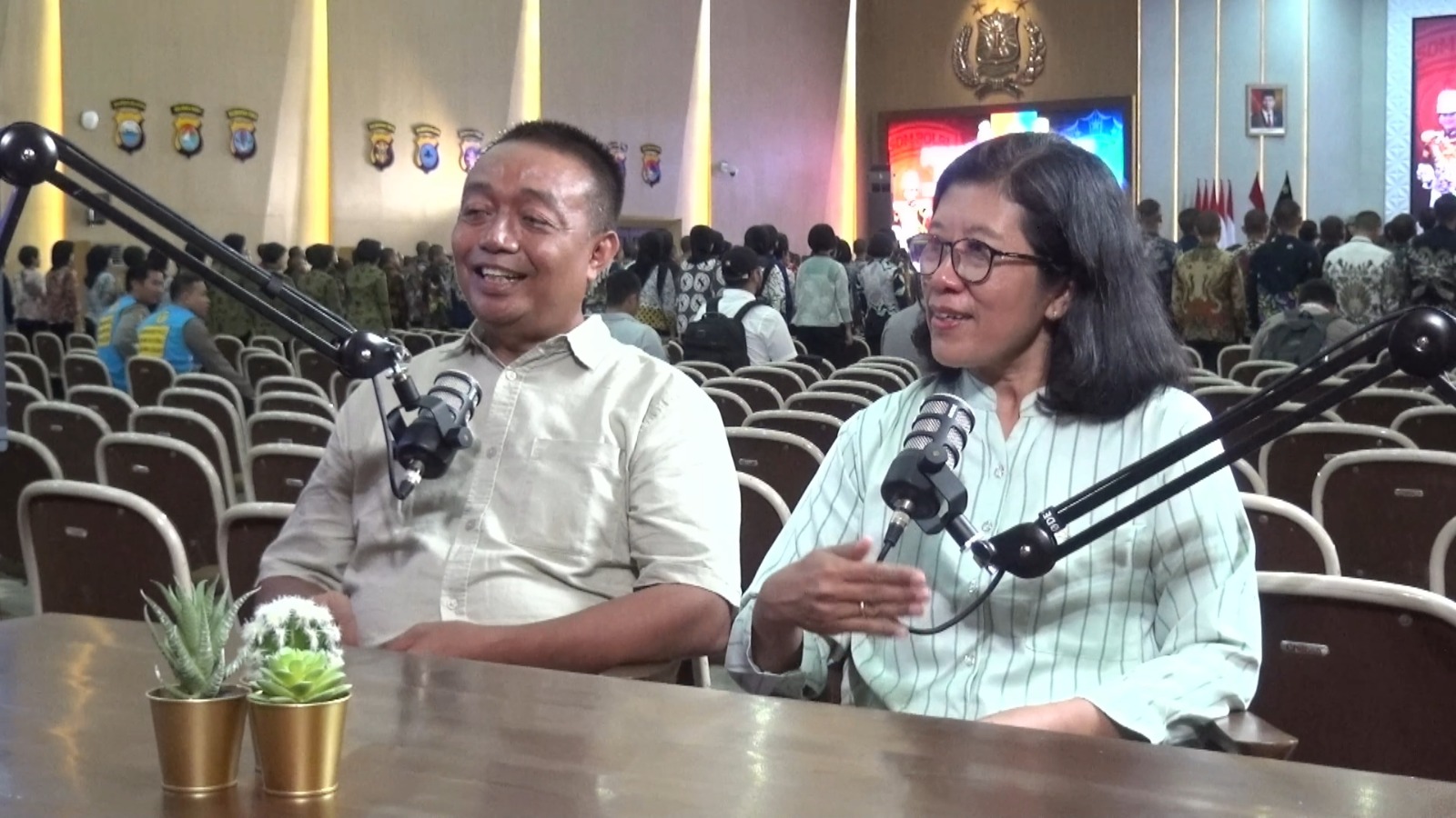 Ibu dan bapak Regina Anugerahanni Rosari (SinPo.id/ Dok.Polri)