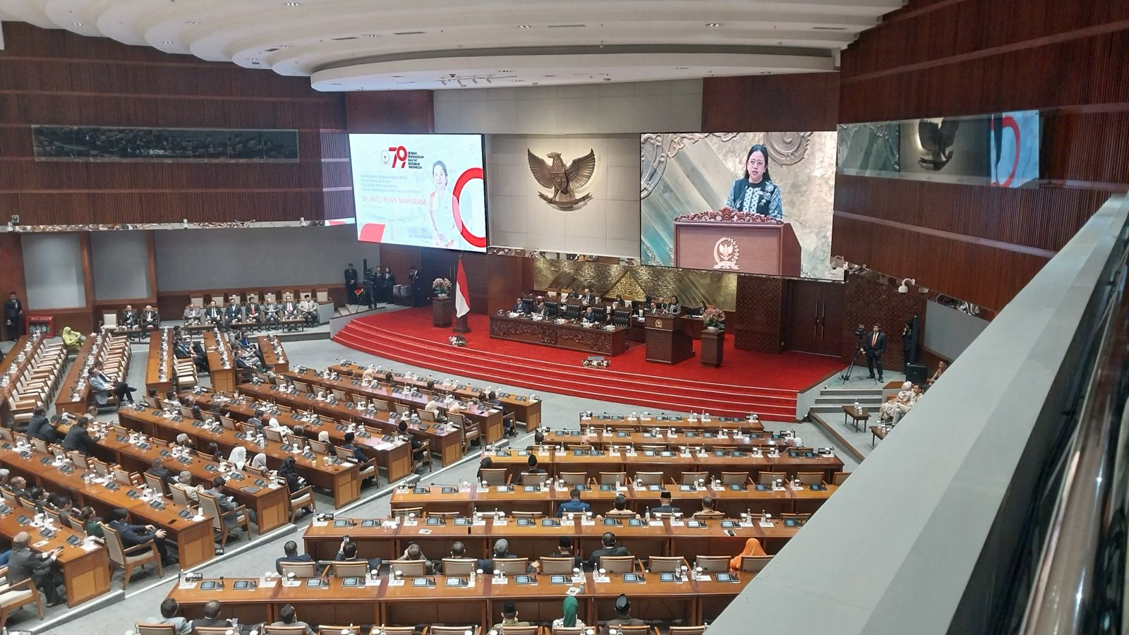 DPR RI hari ini menggelar Rapat Paripurna khusus HUT ke-79 DPR RI. (SinPo.id/Galuh)