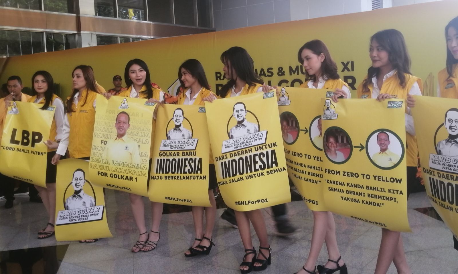 Ilustrasi para kemeriahan Munas Golkar di JCC. (SinPo.id/Tio)