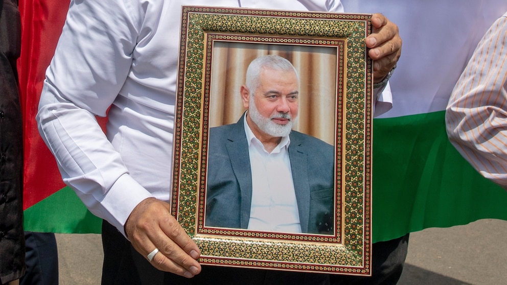 Foto mendiang pemimpin Hamas Ismail Haniyeh (SinPo.id/ Gettyimages)