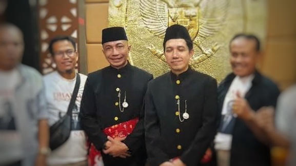 Pasangan calon Independen Pilgub DKI dharma pongrekun-kun wardana (SinPo.id)