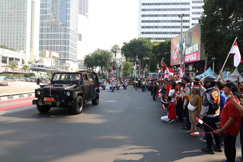 Rombongan Kirab Bendera dan teks proklamasi (SinPo.id/Ashar)