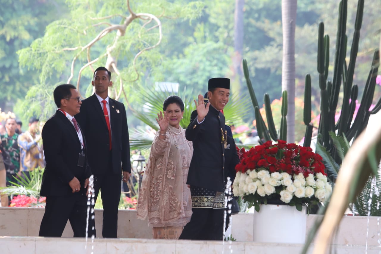 Ilustrasi. Presiden Jokowi dan Ibu Iriana Jokowi tiba di Gedung MPR RI untuk menghadiri Sidang Tahunan MPR RI 2024. (Ashar/SinPo.id)