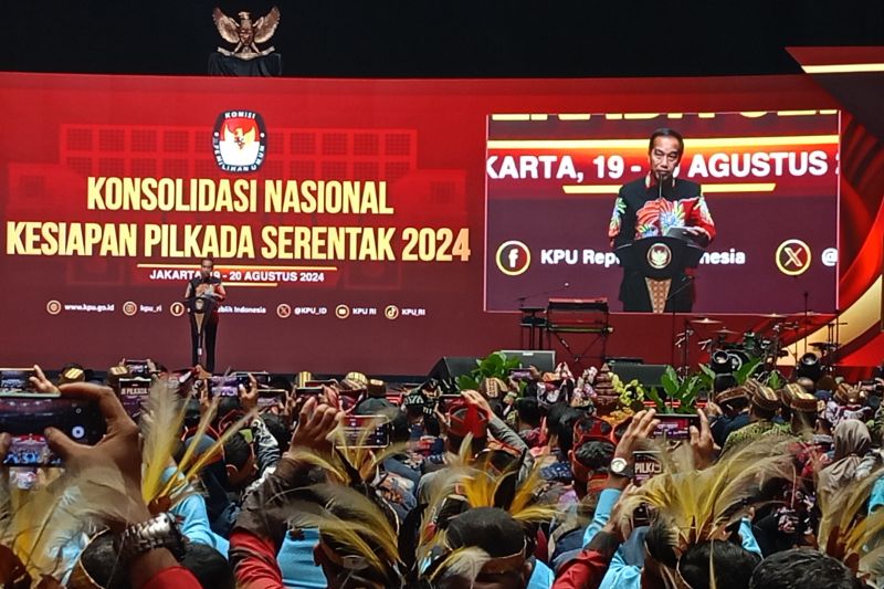 Presiden Joko Widodo dalam acara Konsolidasi Nasional Kesiapan Pilkada Serentak 2024. (SinPo.id/Antara)