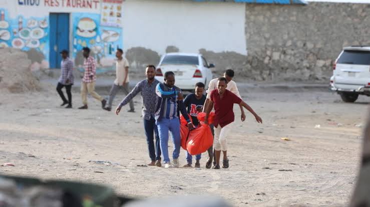 Puluhan Orang Tewas Akibat Bom Bunuh Diri di Somalia (SinPo.id/AFP)