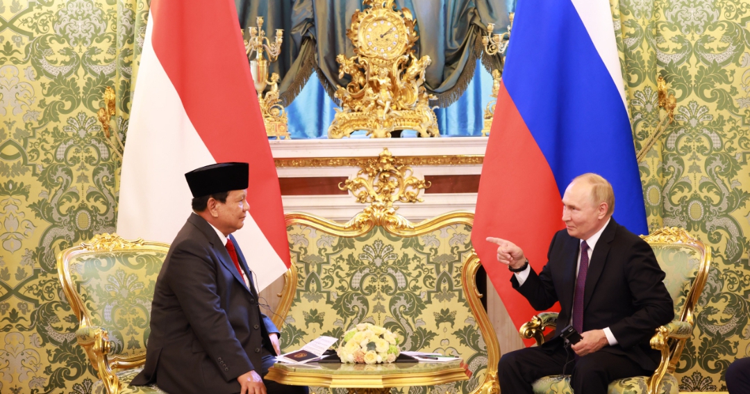 Presiden terpilih Prabowo Subianto saat bertemu Presiden Rusia Vladimir Putin (SinPo.id/ Tim Media)