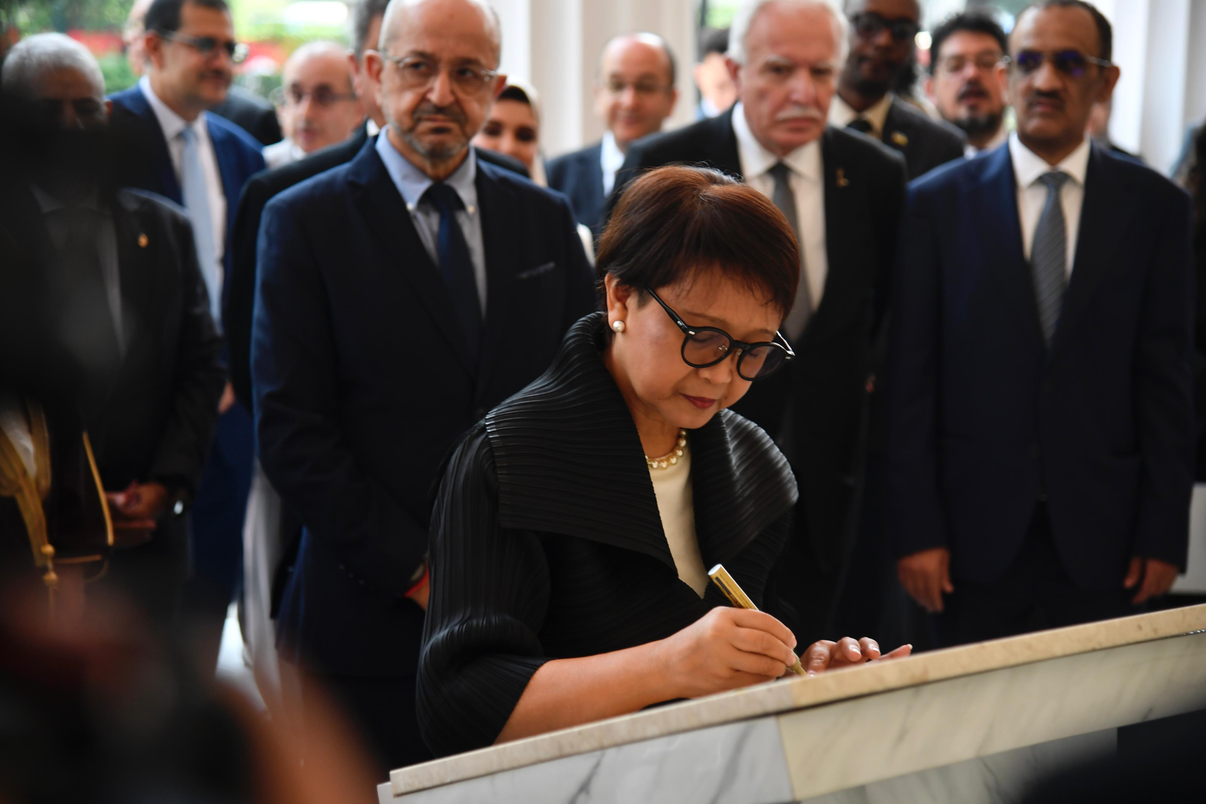 Menlu RI Retno Marsudi meresmikan Gedung Pancasila. (SinPo.id/Dok Kemlu)