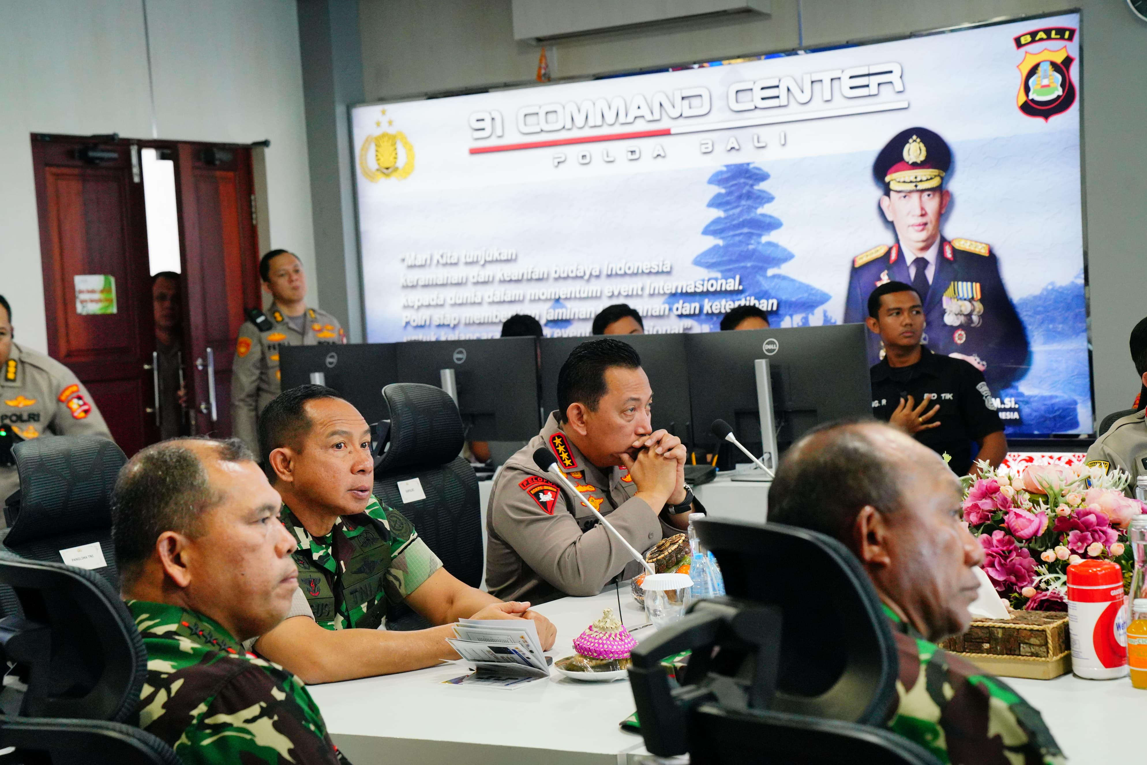 Pengarahan dari Kapolri dan Panglima TNI di KTT IAF Bali (SinPo.id/Dok.Polri)