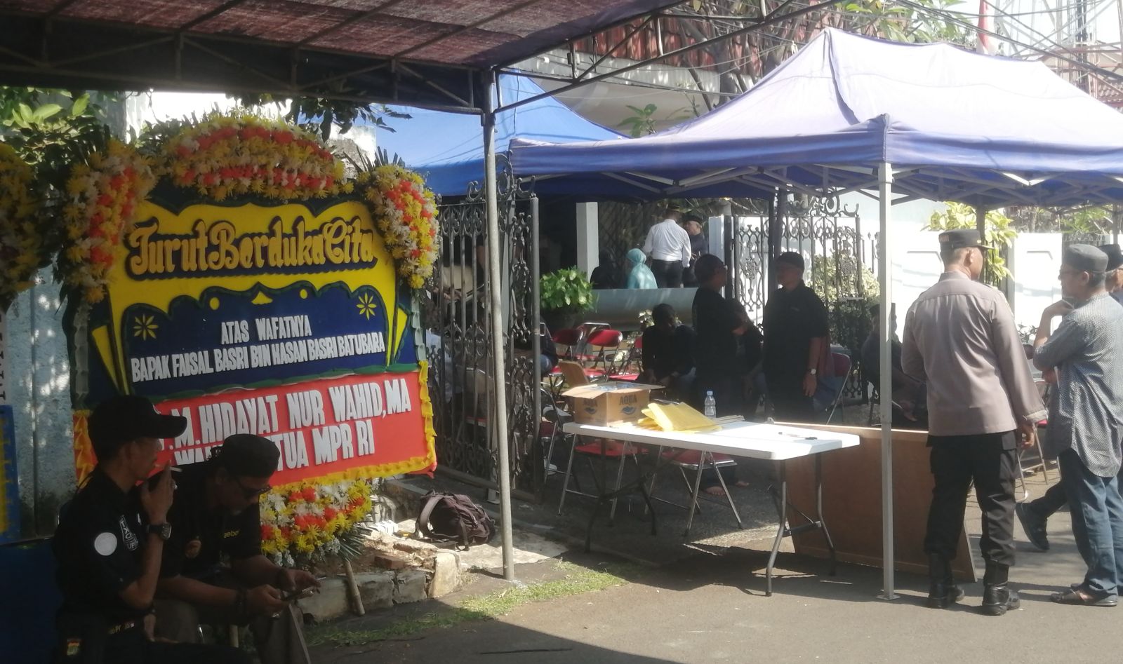 Rumah duka Faisal Basri di Kompleks Gedung Peluru, Jaksel. (SinPo.id/Tio)