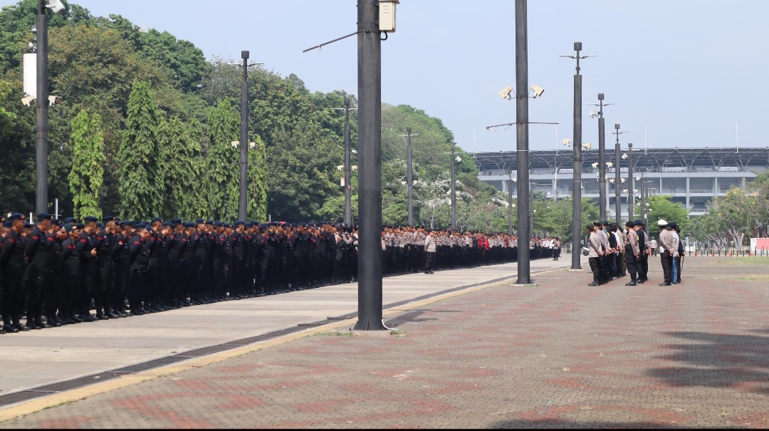 Apel siaga ribuan personel mengawal keamanan di sekitar Senayan (SinPo.id/Humas Polda Metro Jaya)