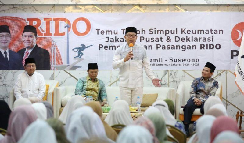 Bakal calon gubernur Jakarta, Ridwan Kamil (RK) di Markas PKS Jakarta Pusat, Kemayoran. (SinPo.id/Tim Dokumentasi Ridwan Kamil dan Suswono)