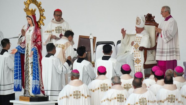 Paus Fransiskus Seorang Pemimpin Gereja Katolik di Era Modern